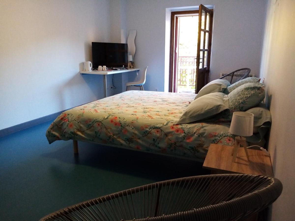 Auberge Du Marronnier Belmont-sur-Rance Екстериор снимка